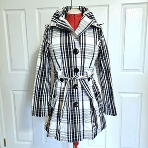 HP🎉 Laundry by Shelli Segal Plaid Trench Coat - Size M
